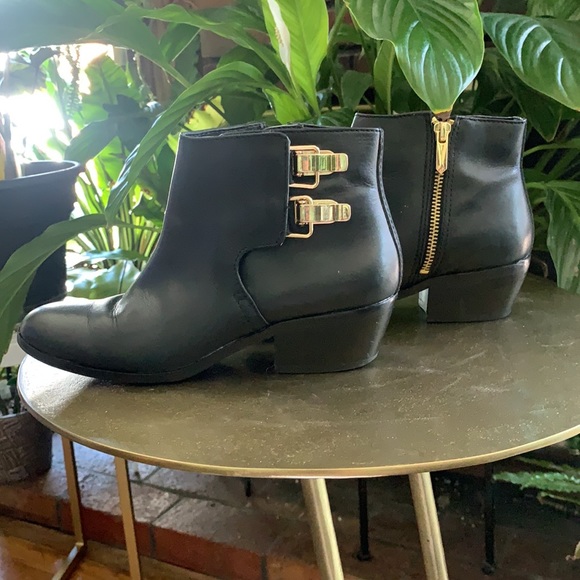 Sam Edelman Black Booties - Peter - 5M - Picture 2 of 6